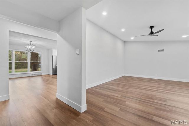 26 Castle Drive, Florissant, MO 63034