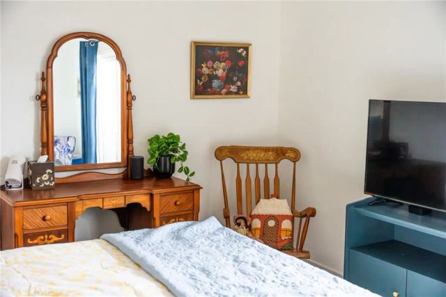 11120 Moorpark 3, North Hollywood, CA 91602