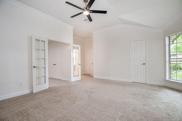 202 Knoll Forest Drive, Sugar Land, TX 77479