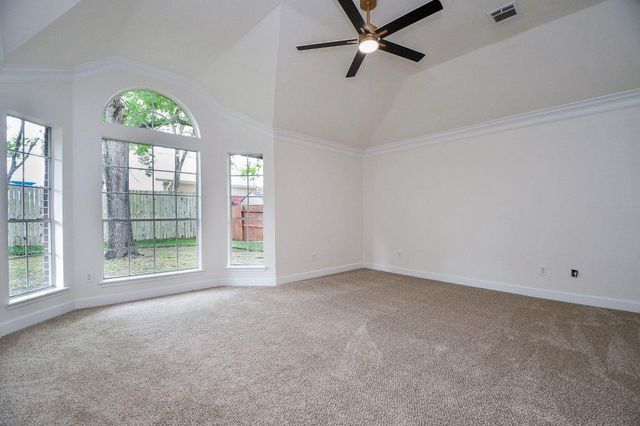 202 Knoll Forest Drive, Sugar Land, TX 77479