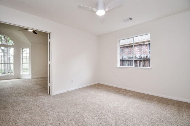 202 Knoll Forest Drive, Sugar Land, TX 77479