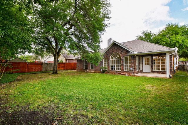 202 Knoll Forest Drive, Sugar Land, TX 77479