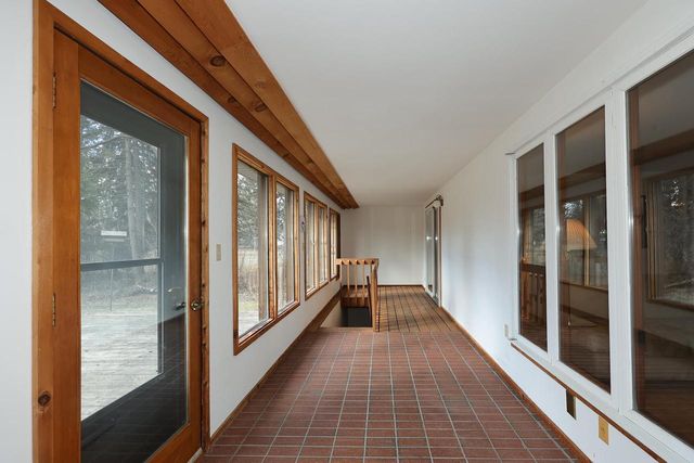 305 E Forest Hill AVENUE, Oak Creek, WI 53154