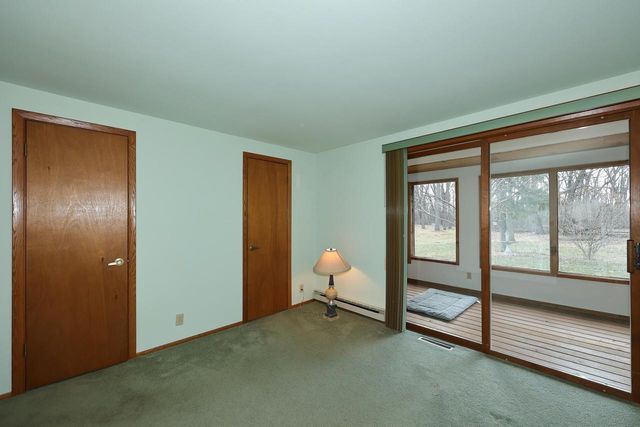 305 E Forest Hill AVENUE, Oak Creek, WI 53154