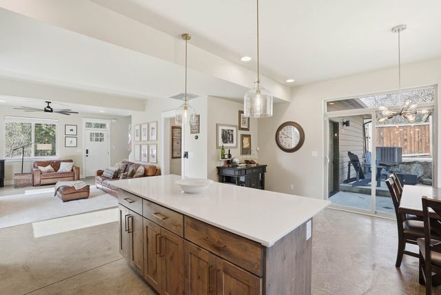 2012 W 15th Ave, Spokane, WA 99224