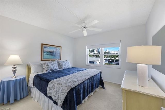3400 Gulf Shore BLVD N B4, Naples, FL 34103