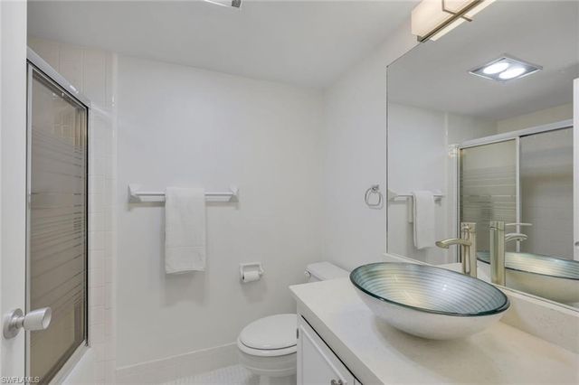 3400 Gulf Shore BLVD N B4, Naples, FL 34103
