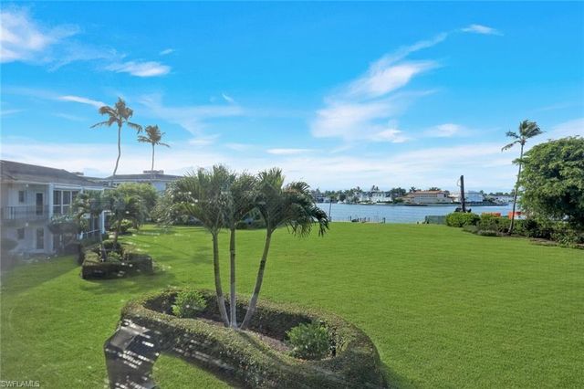 3400 Gulf Shore BLVD N B4, Naples, FL 34103