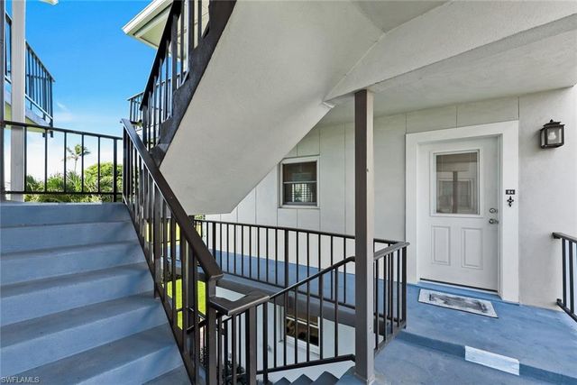 3400 Gulf Shore BLVD N B4, Naples, FL 34103
