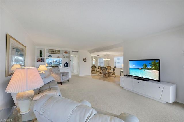3400 Gulf Shore BLVD N B4, Naples, FL 34103