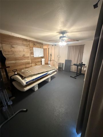 508 N Boundary ST, Burnet, TX 78611