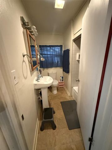 508 N Boundary ST, Burnet, TX 78611