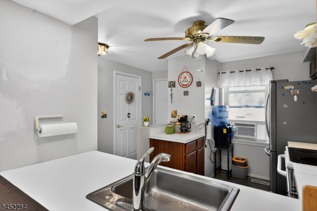 675 Bound Brook Rd, Dunellen Boro, NJ 08812