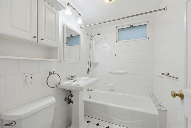 30 Cushing St B, Cambridge, MA 02138