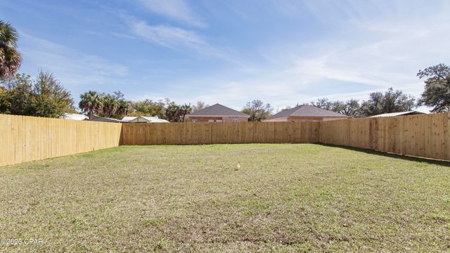 720 School Avenue, Panama City, FL 32401