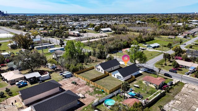 720 School Avenue, Panama City, FL 32401