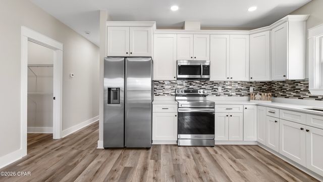 720 School Avenue, Panama City, FL 32401