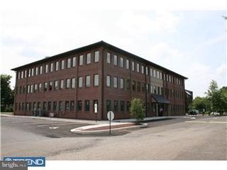 370 E MAPLE AVE, Langhorne, PA 19047
