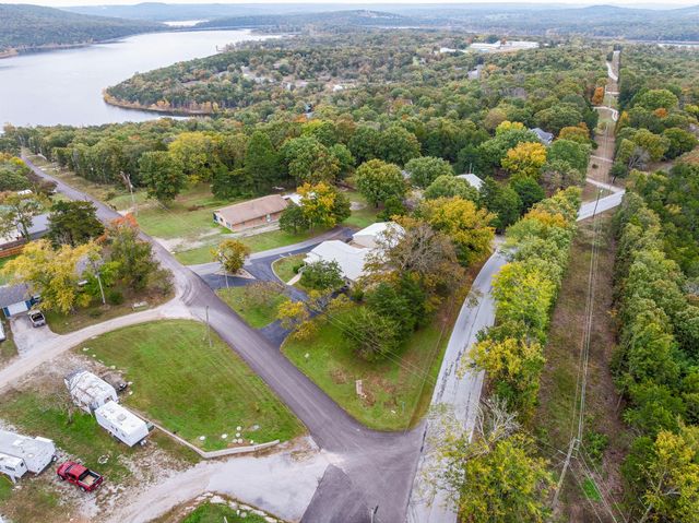 32 Ledgestone Road, Shell Knob, MO 65747