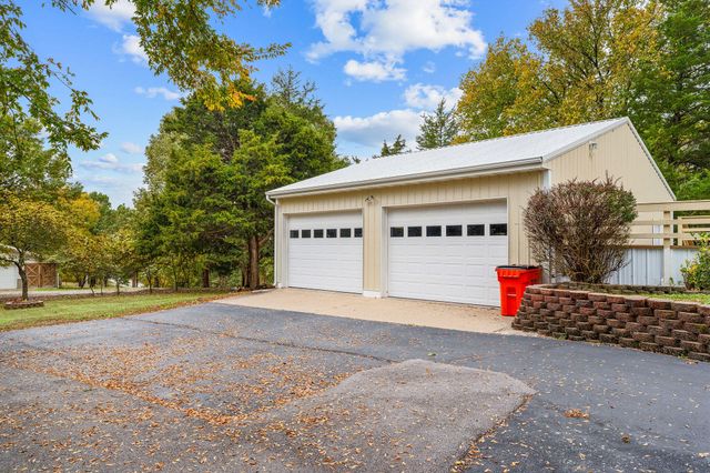 32 Ledgestone Road, Shell Knob, MO 65747