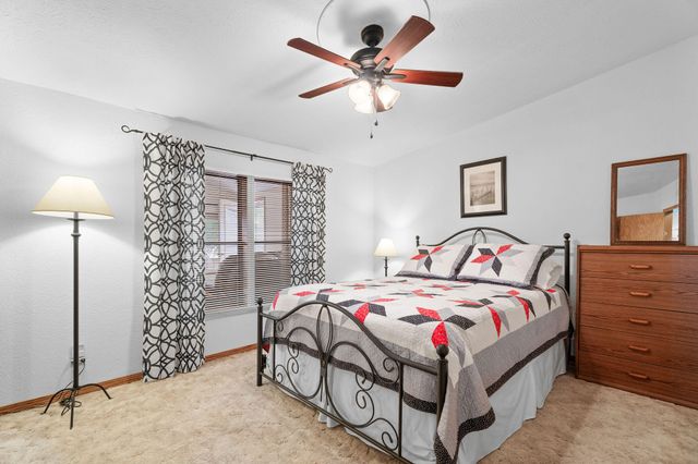 32 Ledgestone Road, Shell Knob, MO 65747