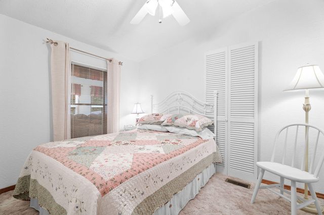 32 Ledgestone Road, Shell Knob, MO 65747