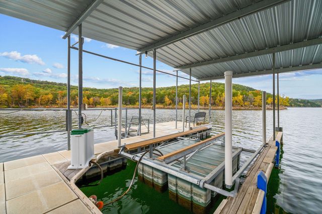 32 Ledgestone Road, Shell Knob, MO 65747