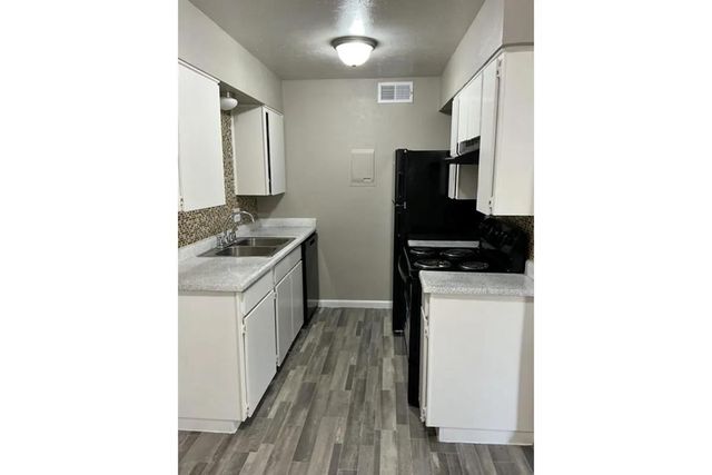 3001 Jane LN 302, Haltom City, TX 76117