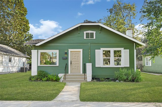 1136 Algregg Street, Houston, TX 77009