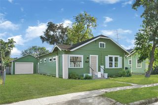 1136 Algregg Street, Houston, TX 77009