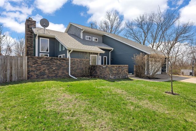 5750 J Street SW, Cedar Rapids, IA 52404