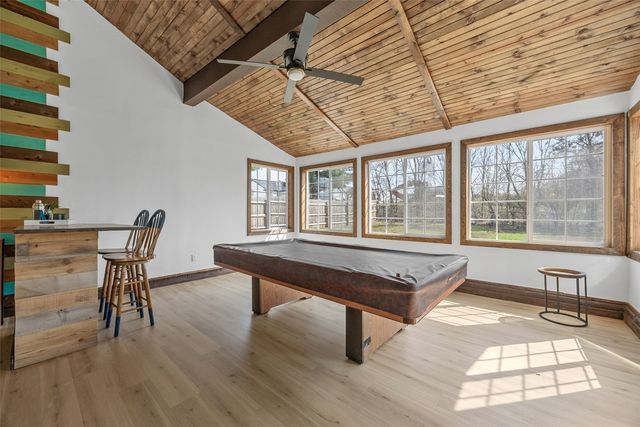 5750 J Street SW, Cedar Rapids, IA 52404