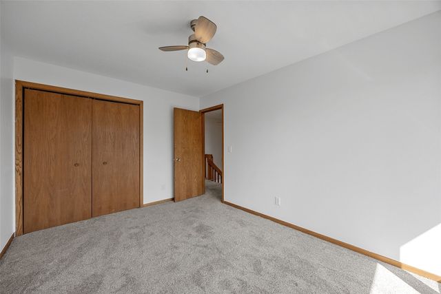 5750 J Street SW, Cedar Rapids, IA 52404