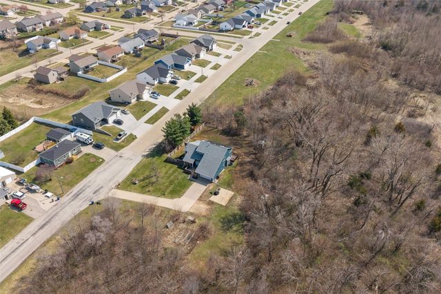 5750 J Street SW, Cedar Rapids, IA 52404