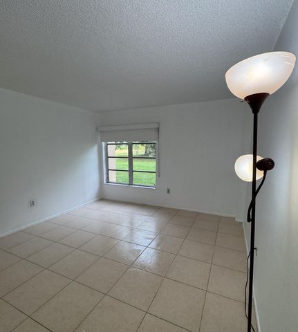 4166 Inverrary Drive 104, Lauderhill, FL 33319