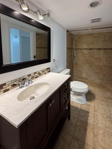 4166 Inverrary Drive 104, Lauderhill, FL 33319