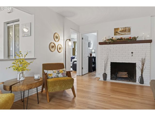 16309 LAKE FOREST Blvd, Lake Oswego, OR 97035