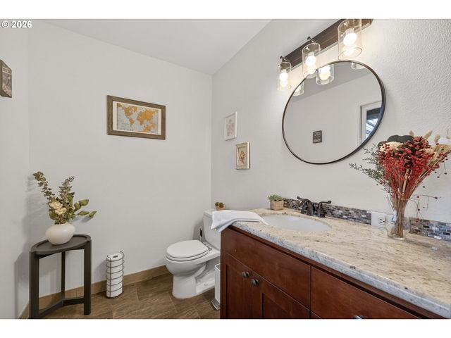 16309 LAKE FOREST Blvd, Lake Oswego, OR 97035