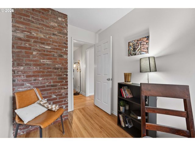 16309 LAKE FOREST Blvd, Lake Oswego, OR 97035