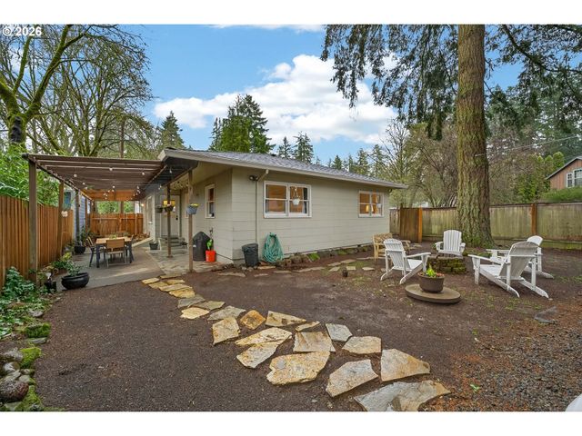 16309 LAKE FOREST Blvd, Lake Oswego, OR 97035
