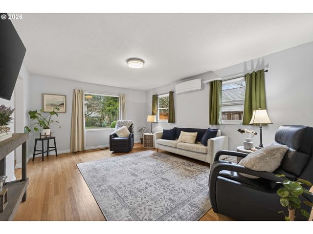 16309 LAKE FOREST Blvd, Lake Oswego, OR 97035