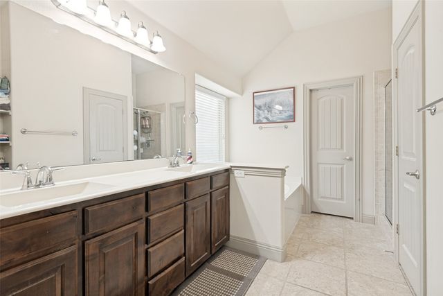 157 Charleston Lane, Fate, TX 75189