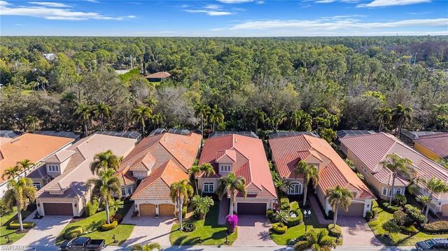 5596 Hammock Isles DR, Naples, FL 34119