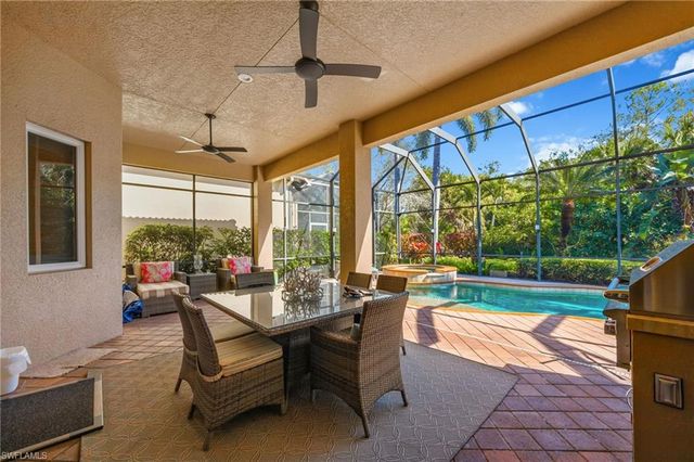 5596 Hammock Isles DR, Naples, FL 34119