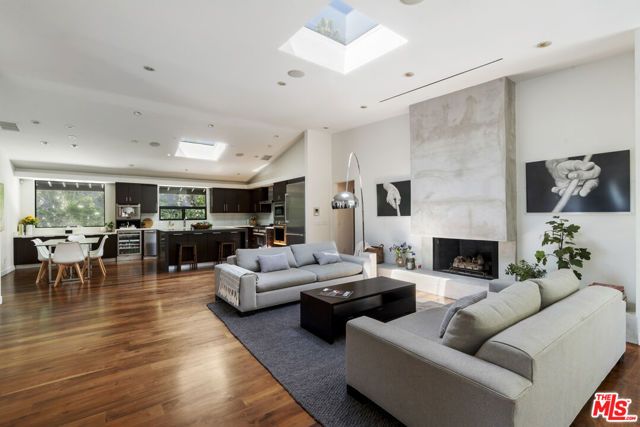 6401 Tahoe Drive, Los Angeles, CA 90068