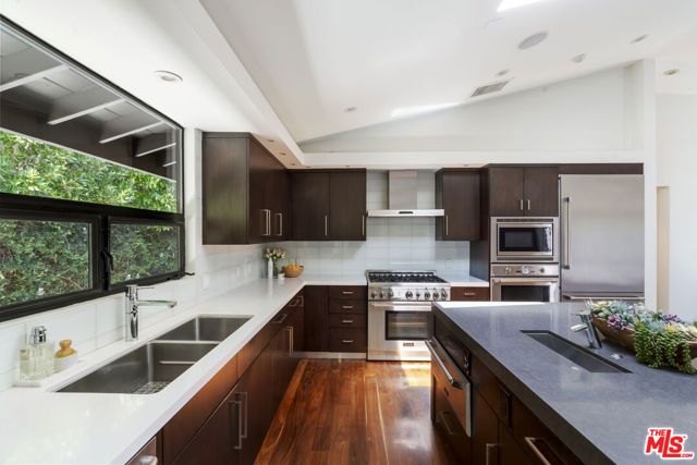 6401 Tahoe Drive, Los Angeles, CA 90068