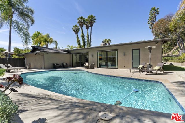 6401 Tahoe Drive, Los Angeles, CA 90068