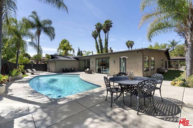 6401 Tahoe Drive, Los Angeles, CA 90068