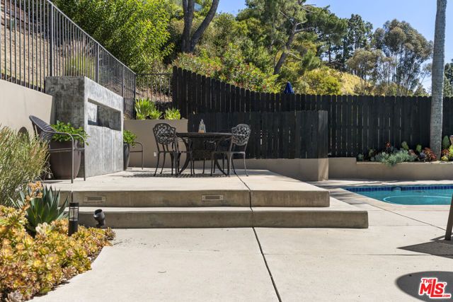 6401 Tahoe Drive, Los Angeles, CA 90068