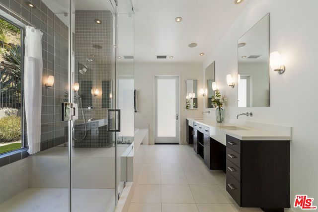 6401 Tahoe Drive, Los Angeles, CA 90068